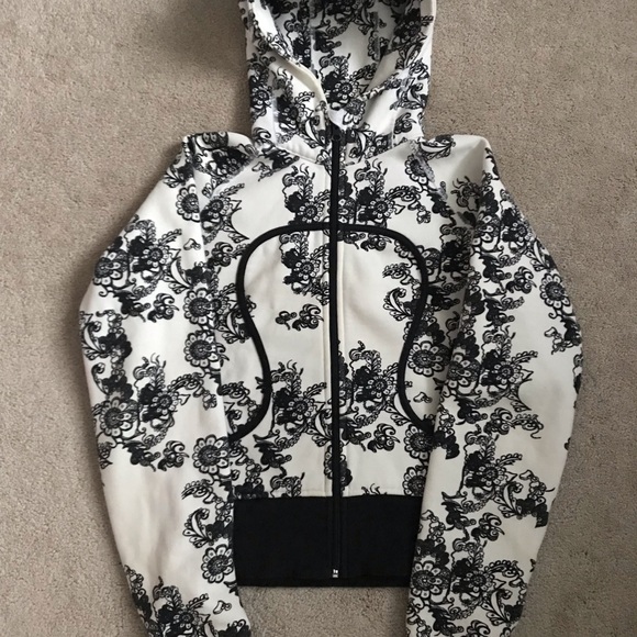 Lululemon Scuba Hoodie Sweater Jacket - size 6 - Picture 7 of 8